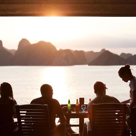 Halong Glory Legend Cruise Hotel Ha Long Exterior photo