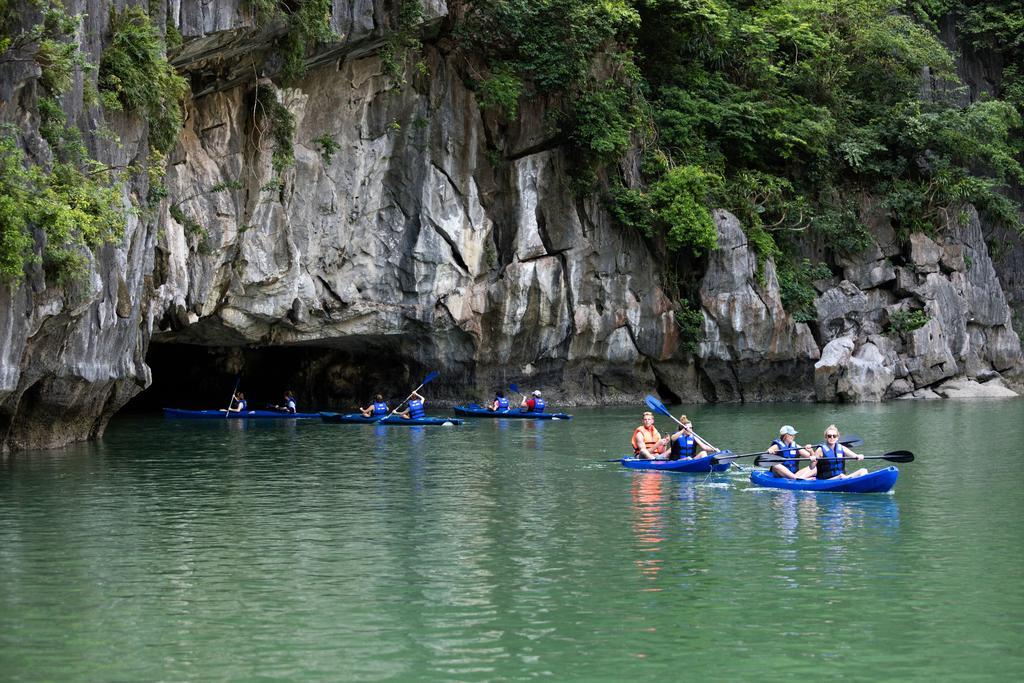 Halong Glory Legend Cruise Hotel Ha Long Exterior photo