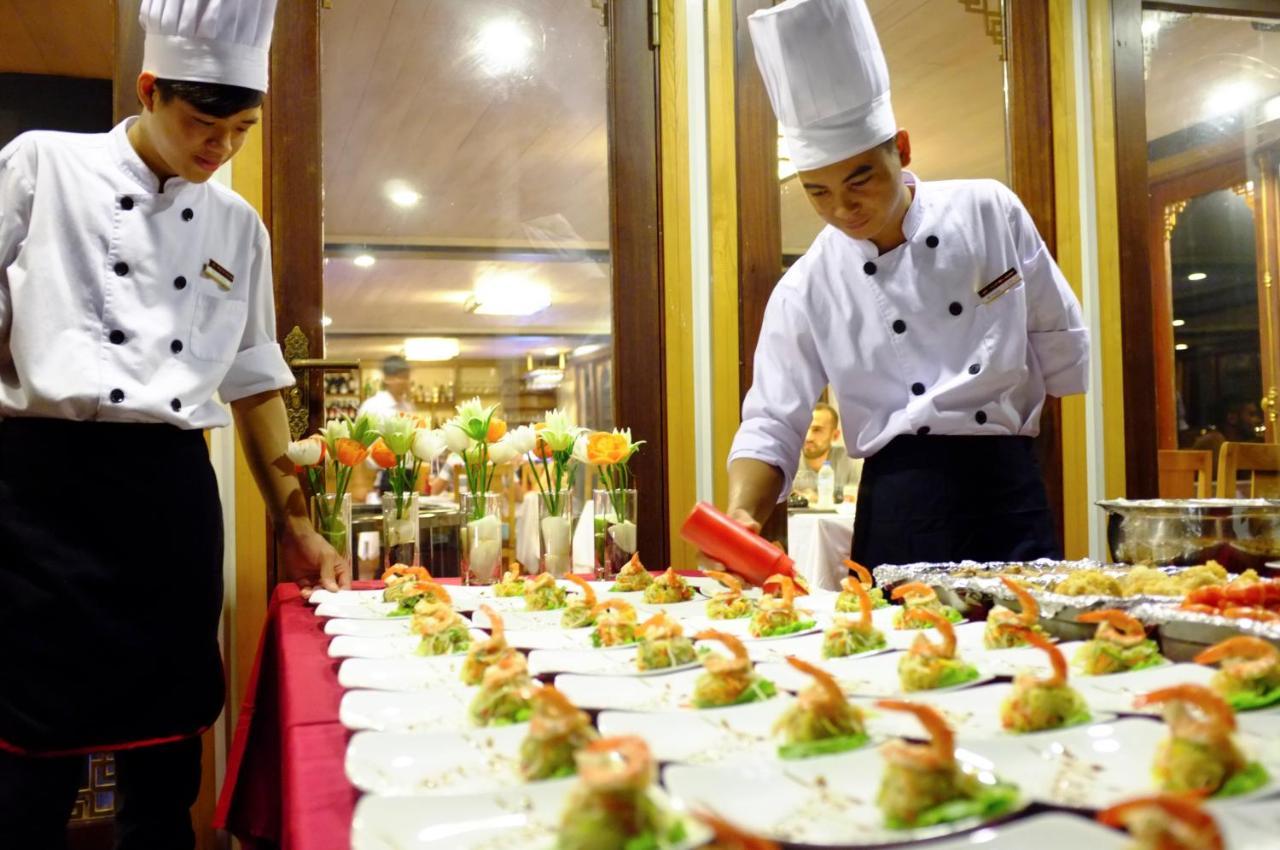Halong Glory Legend Cruise Hotel Ha Long Exterior photo